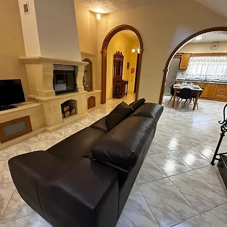 Holiday home Casa Del Mare, 3bedroom House In Fishing Village